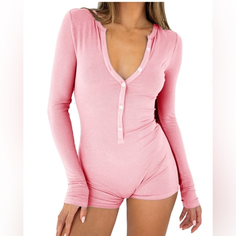 NWT CBR women’s romper/jumpsuit / size M / cheeky with deep v-neck